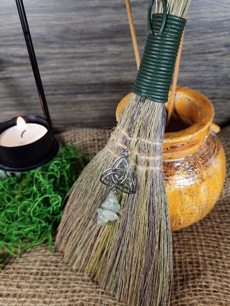 Altar Broom - Triquetra & Green Aventurine