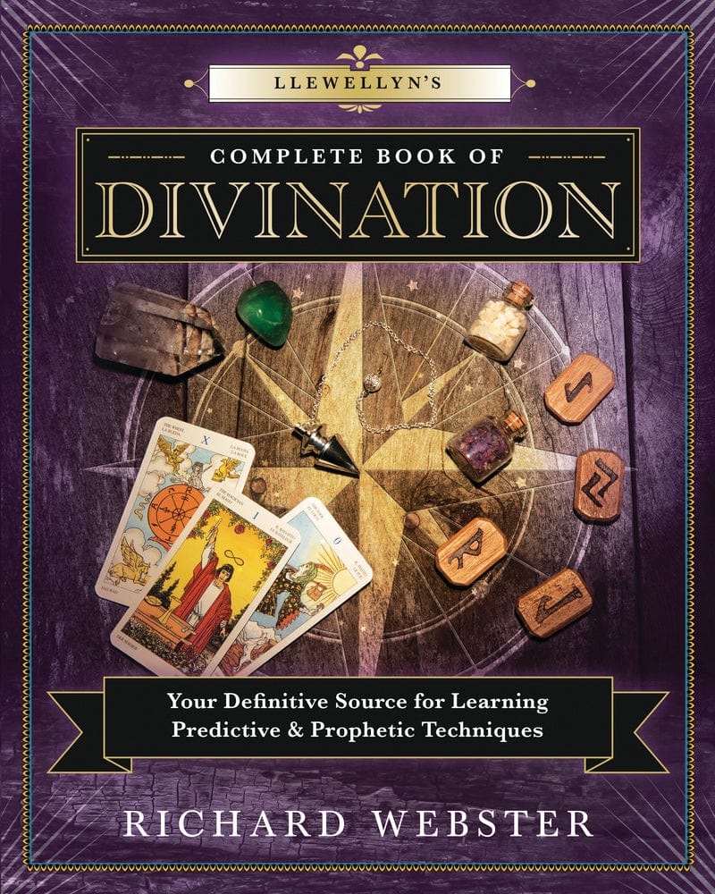 Book Llewellyn's Complete Book of Divination